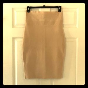 Chic pencil skirt